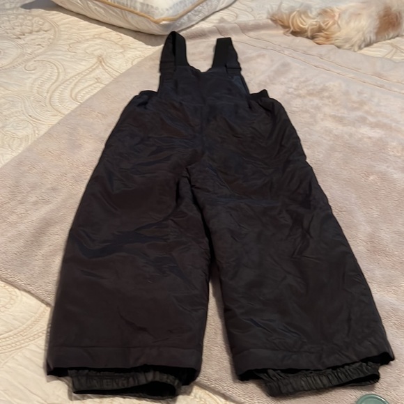 Youth Snow Bibs Great condition used a couple of times Youth size : Small/4 - Picture 10 of 10